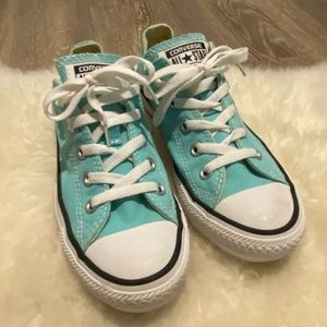 Turquoise Converse Low top